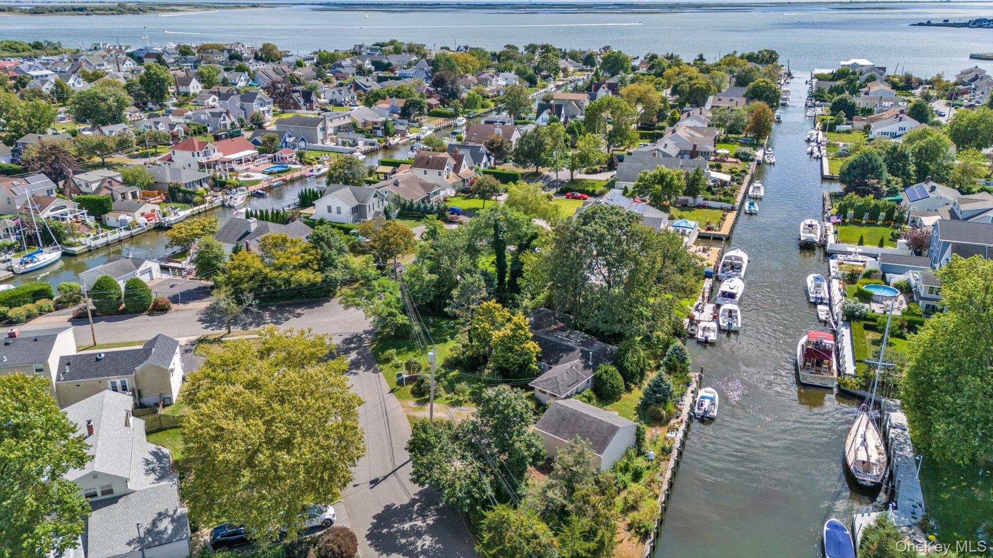 7 Swartout Place, Amityville, NY 11701