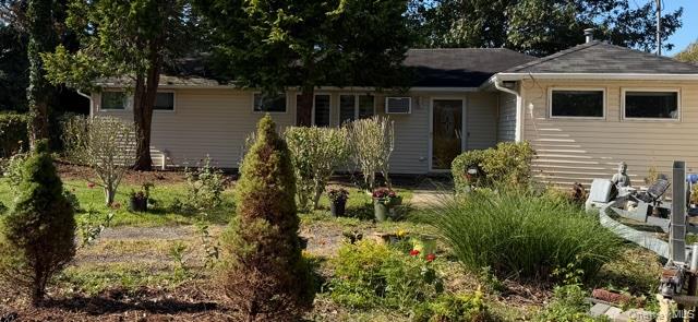 7 Swartout Place, Amityville, NY 11701