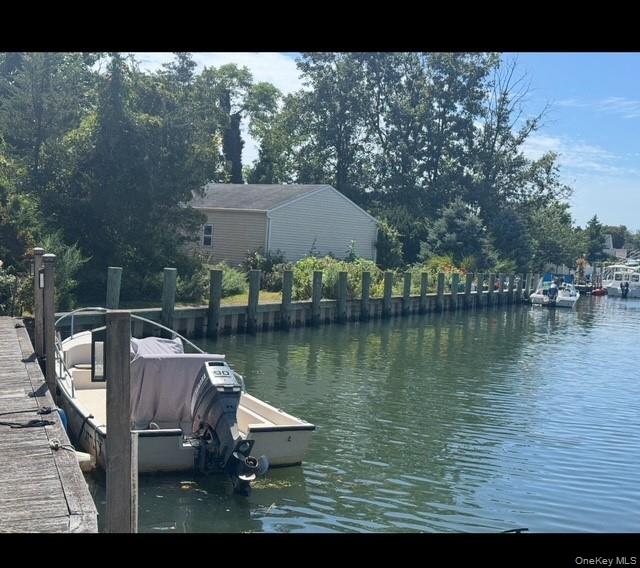 7 Swartout Place, Amityville, NY 11701