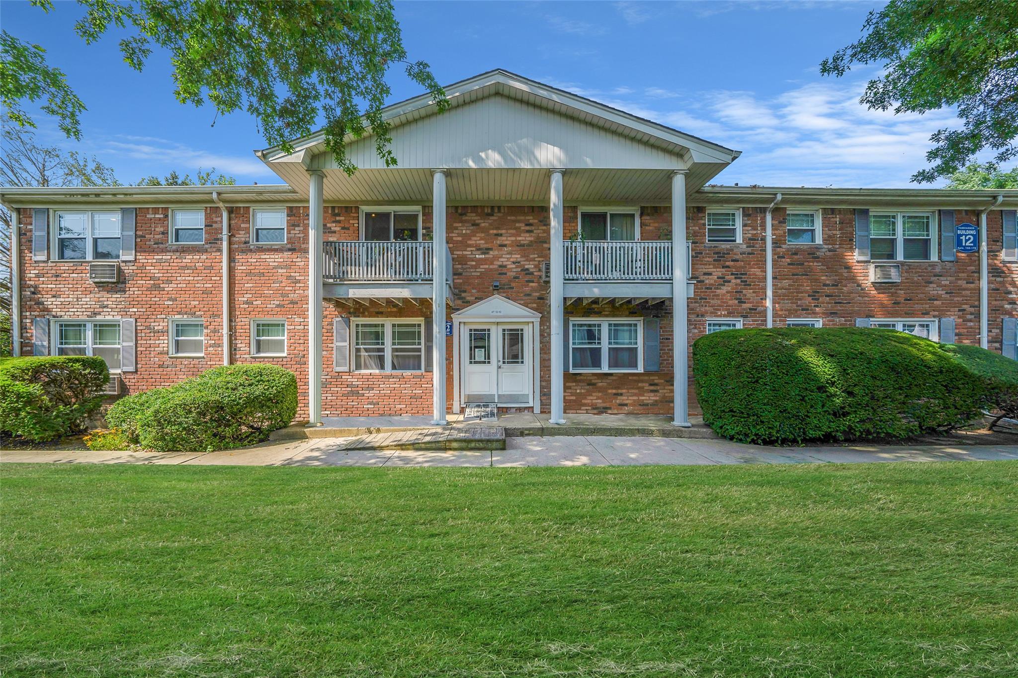 159 Fairharbor Drive # 159, Patchogue, NY 11772
