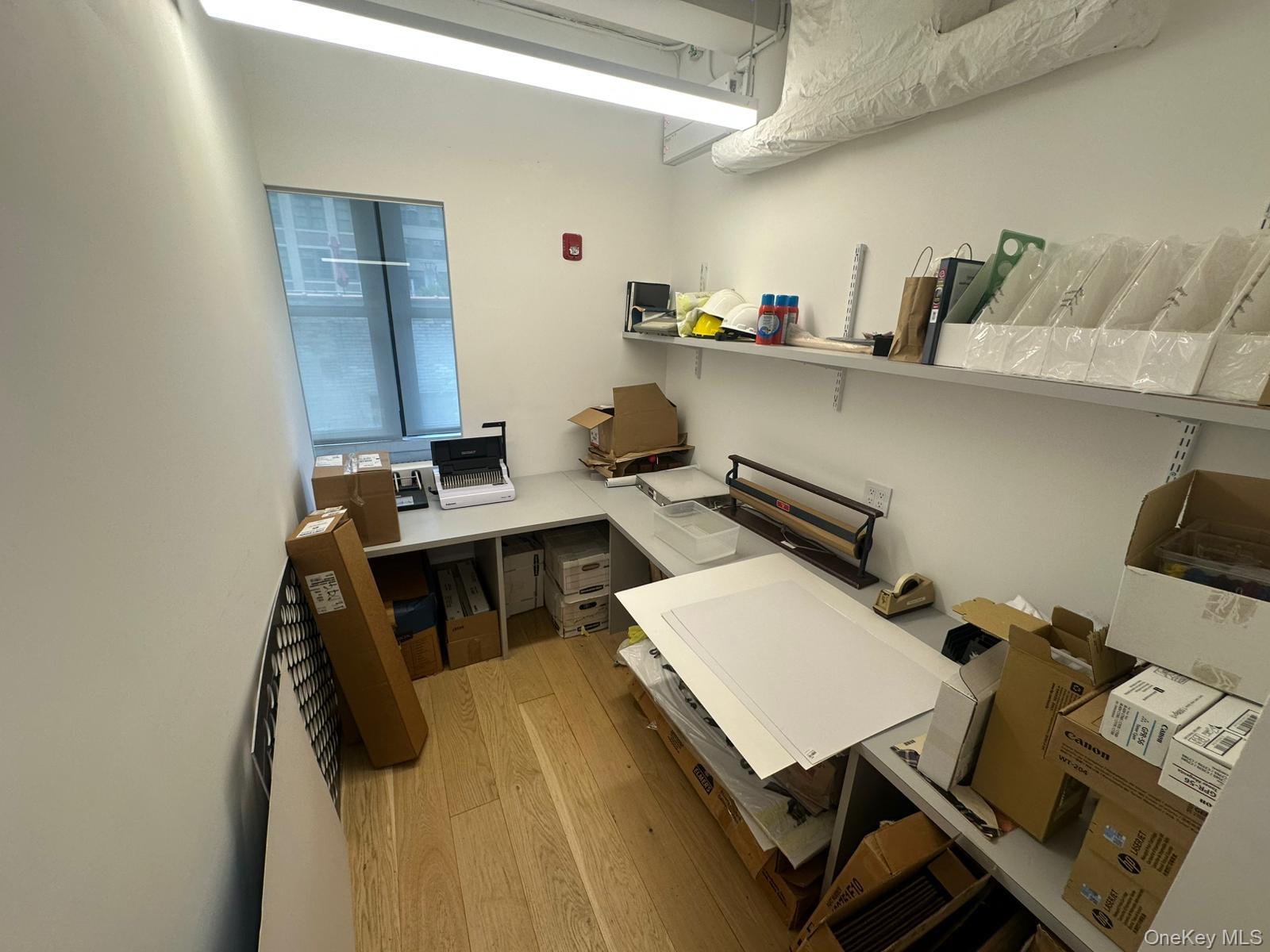 New York (Manhattan), NY 10001