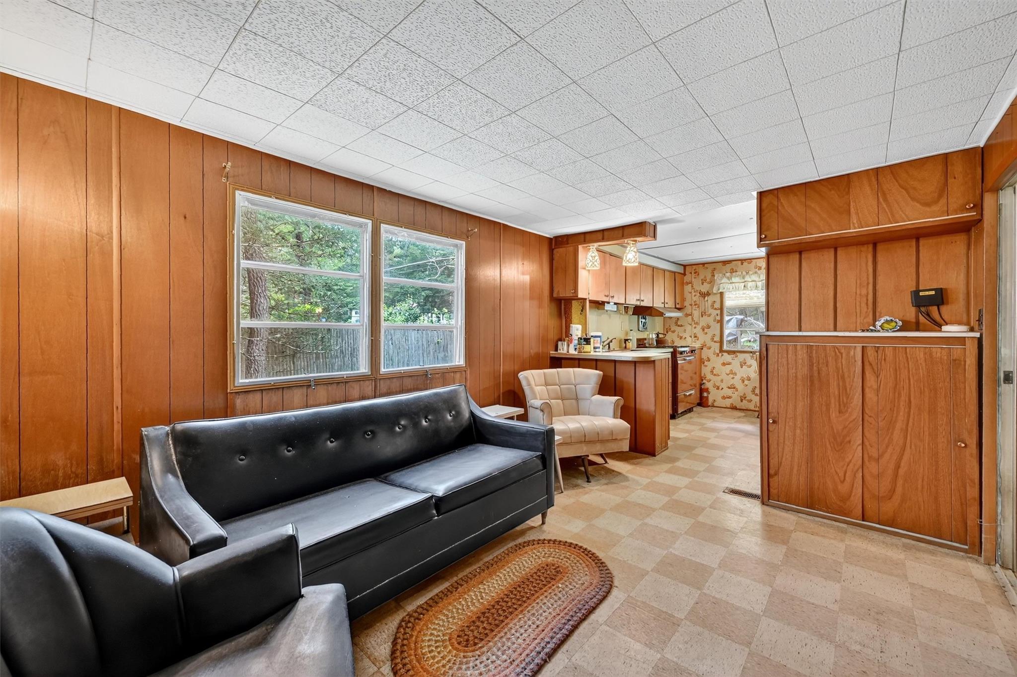 102 Delaware Trail, Glen Spey, NY 12737