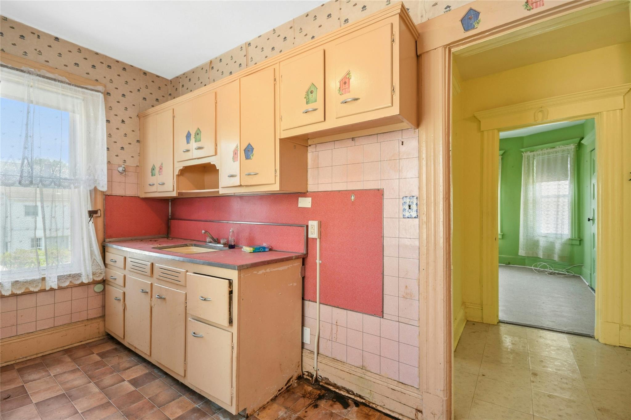 55 Vernon Avenue, Rockville Centre, NY 11570