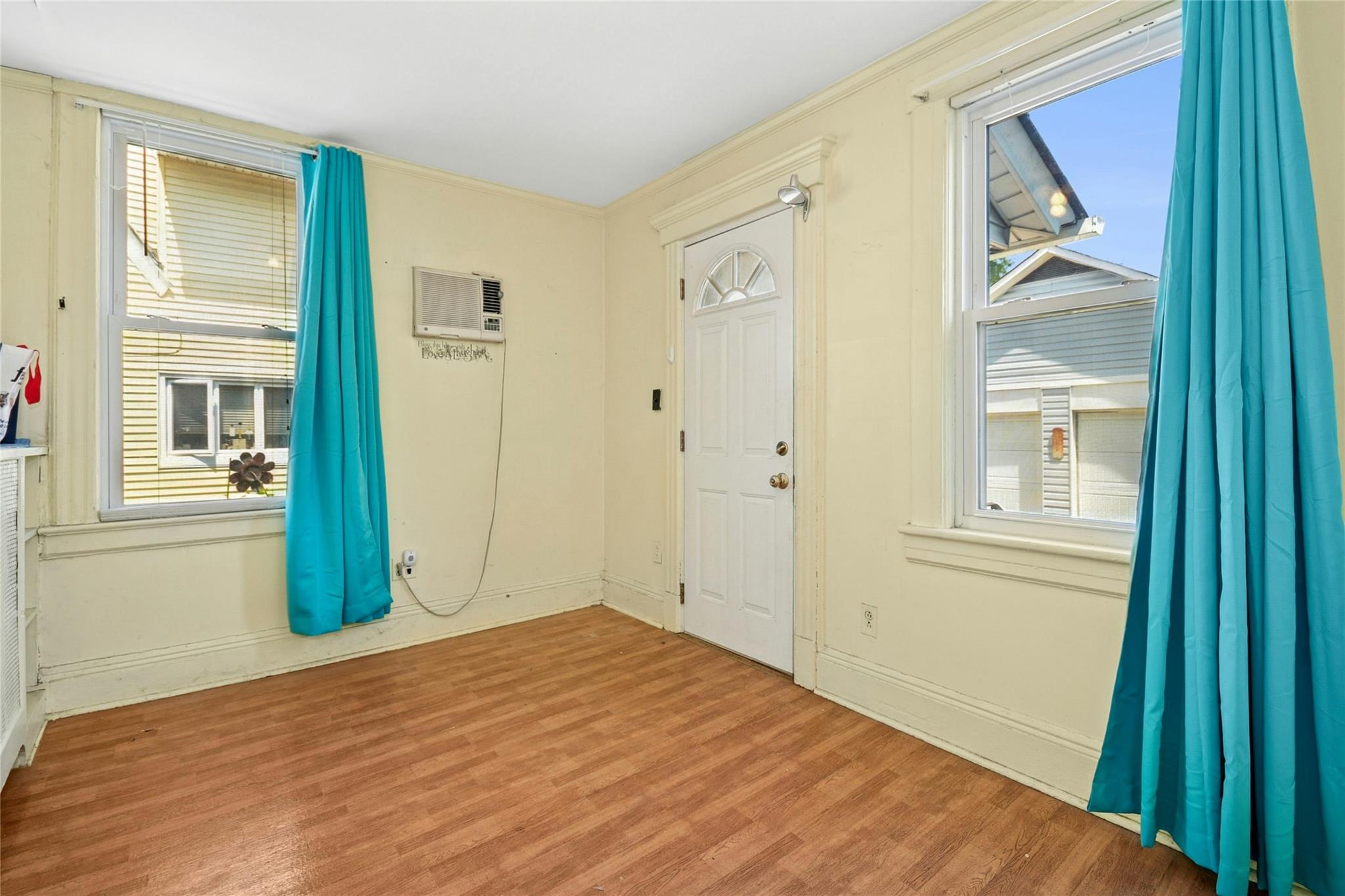 55 Vernon Avenue, Rockville Centre, NY 11570