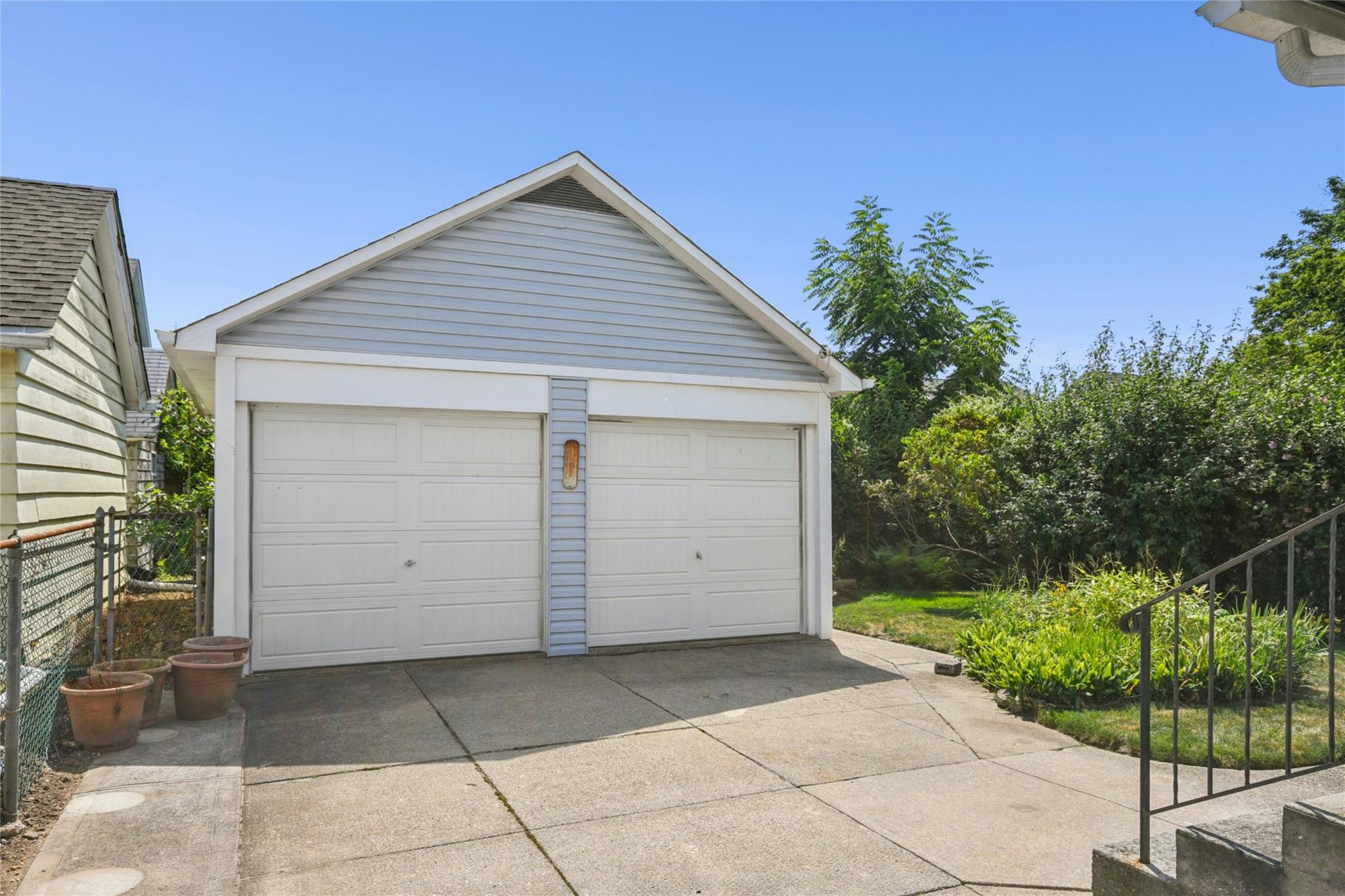 55 Vernon Avenue, Rockville Centre, NY 11570