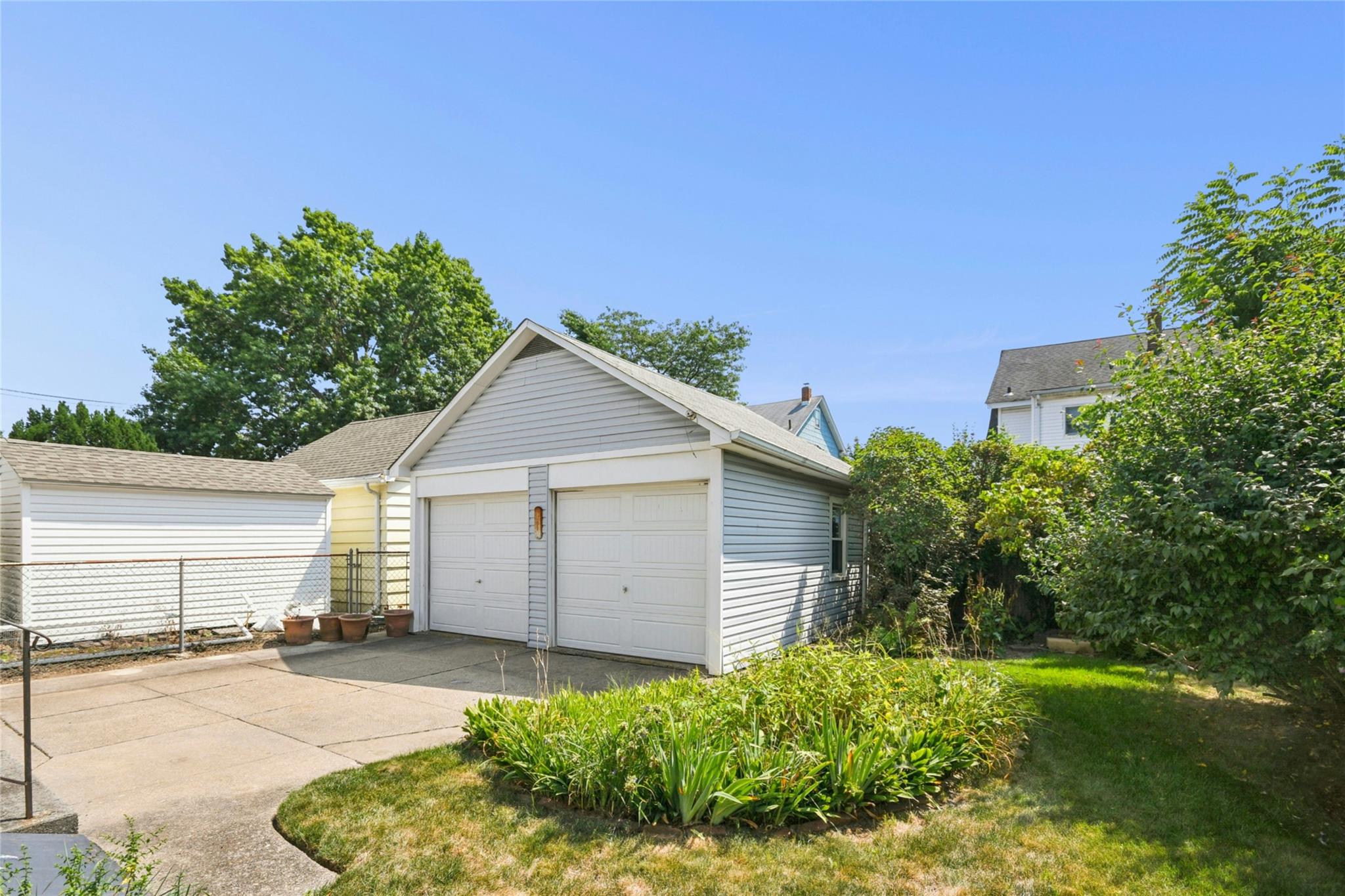 55 Vernon Avenue, Rockville Centre, NY 11570