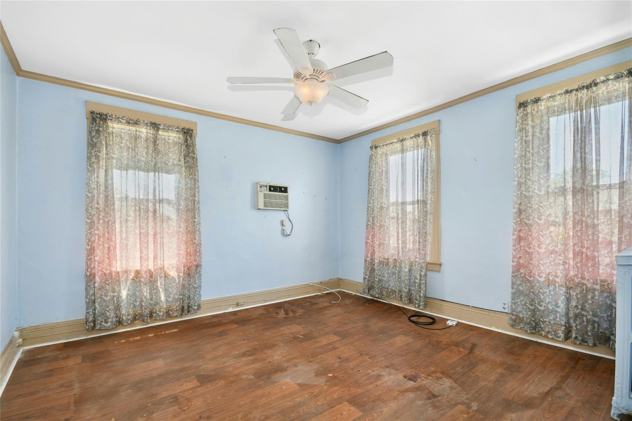 55 Vernon Avenue, Rockville Centre, NY 11570