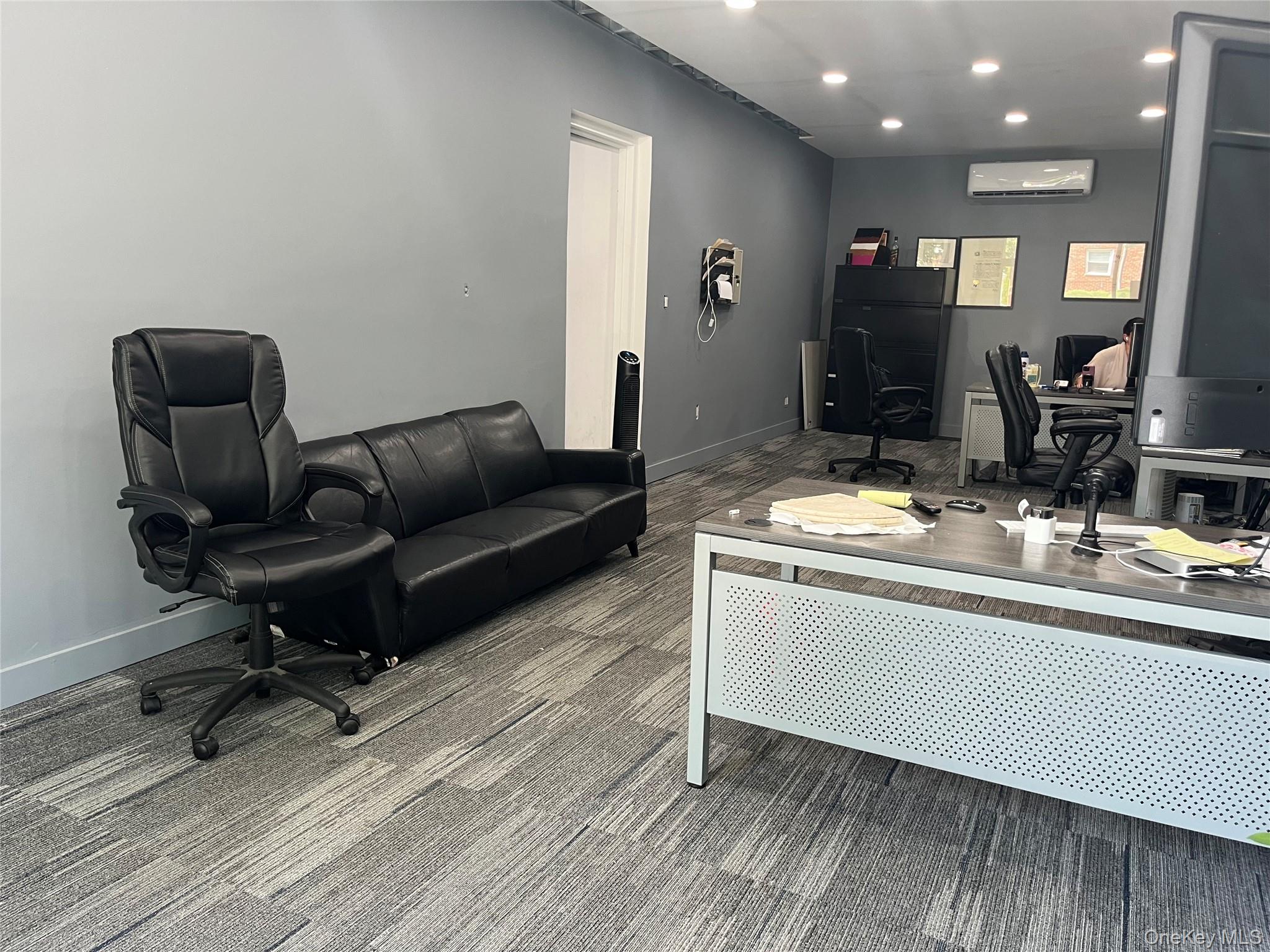 4202/04/06 192nd Street, Flushing, NY 11358