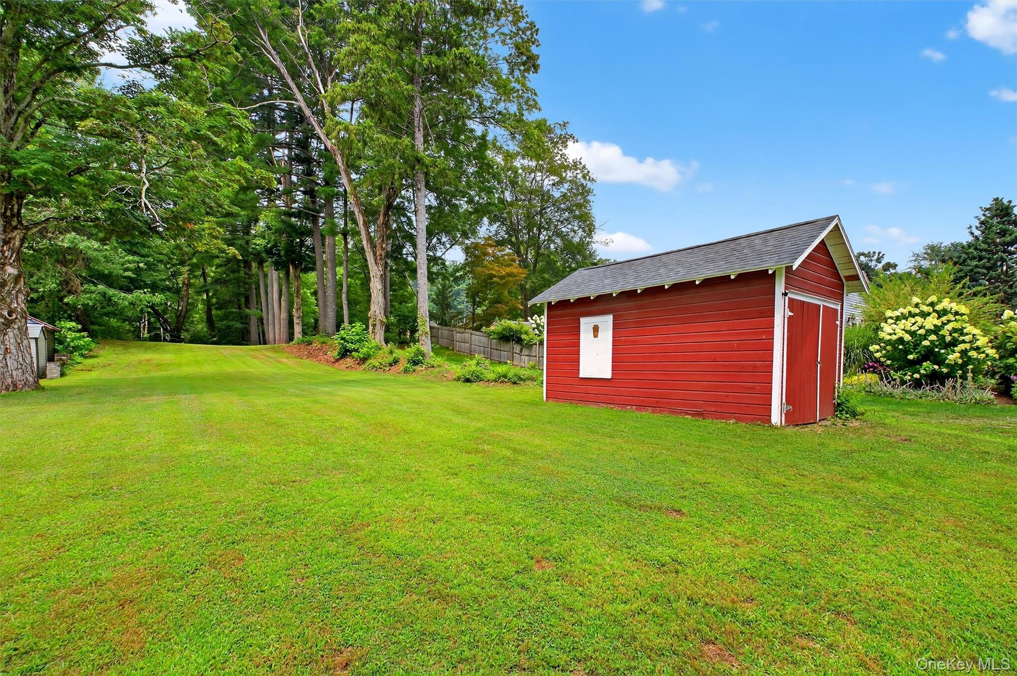 201 Esopus Creek Road, Saugerties, NY 12477