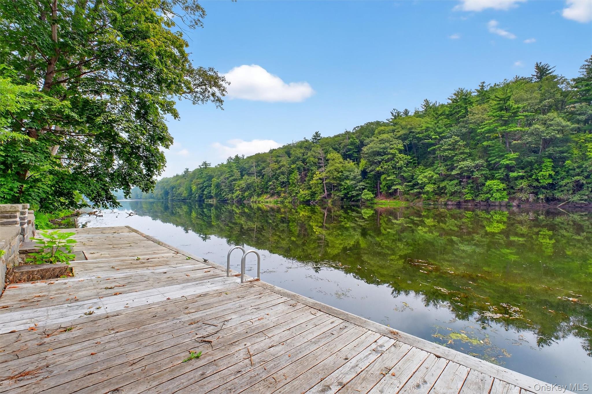 201 Esopus Creek Road, Saugerties, NY 12477