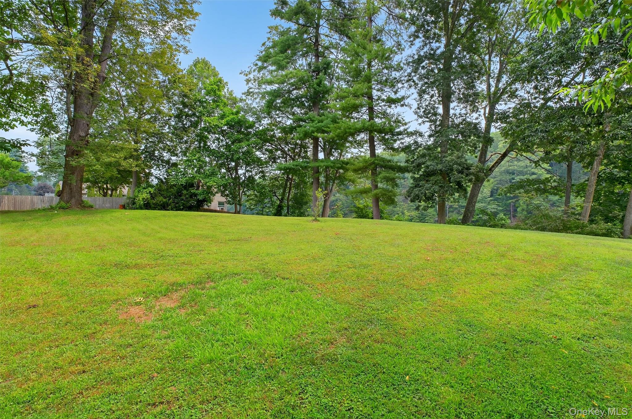 201 Esopus Creek Road, Saugerties, NY 12477