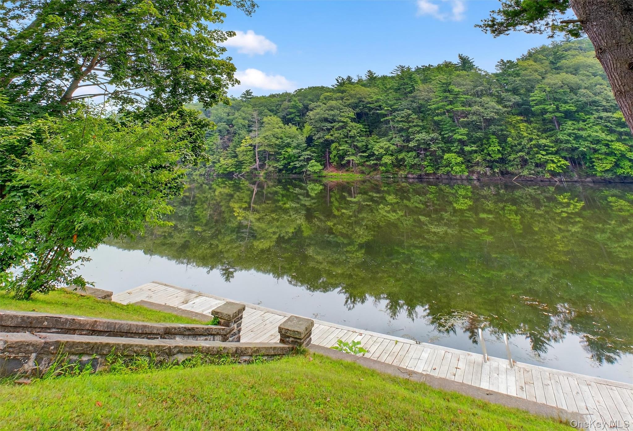 201 Esopus Creek Road, Saugerties, NY 12477