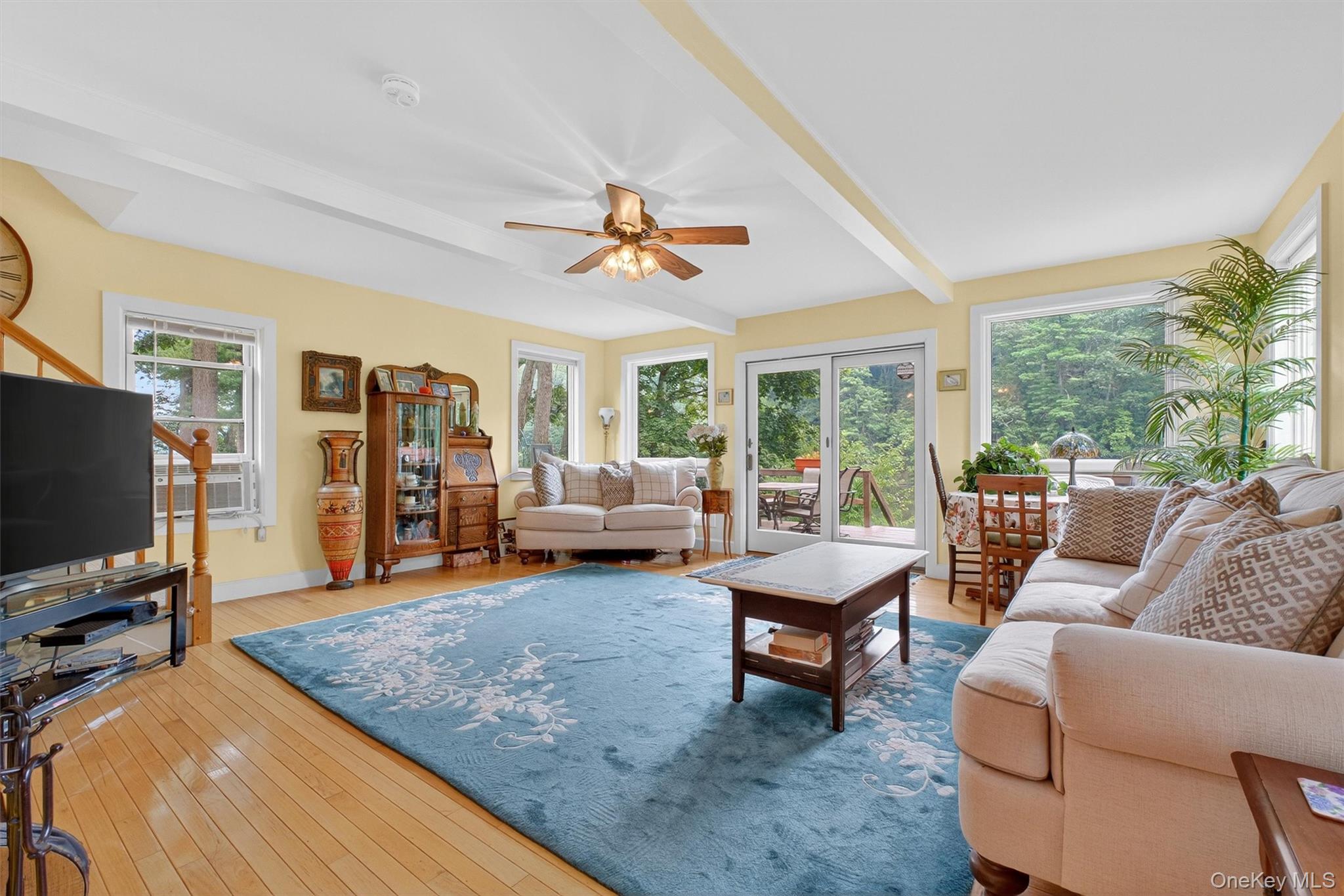 201 Esopus Creek Road, Saugerties, NY 12477