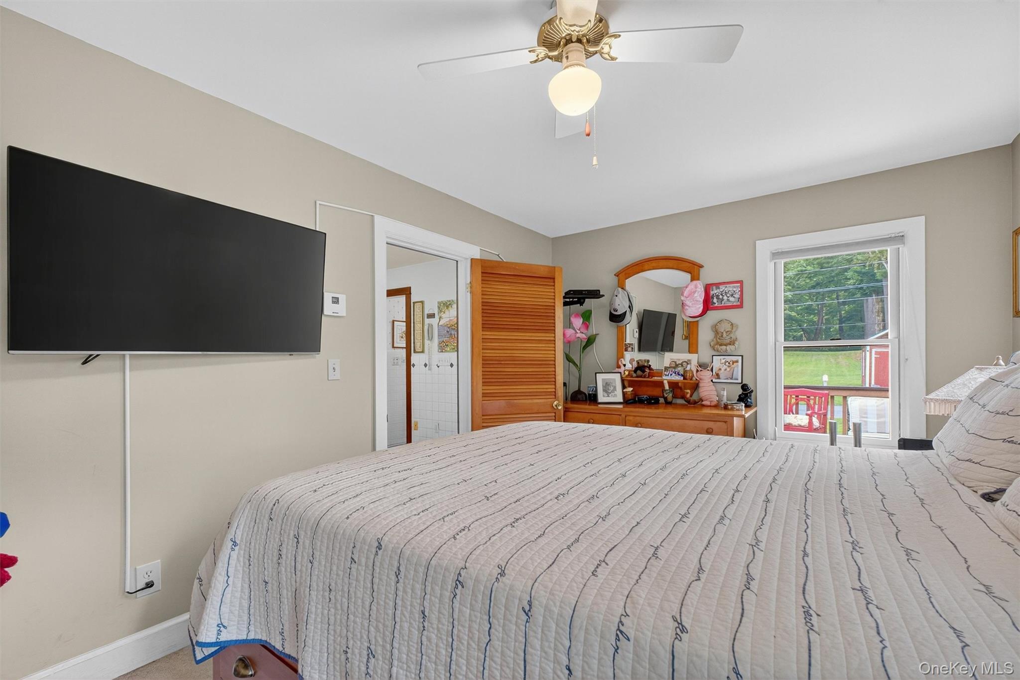 201 Esopus Creek Road, Saugerties, NY 12477