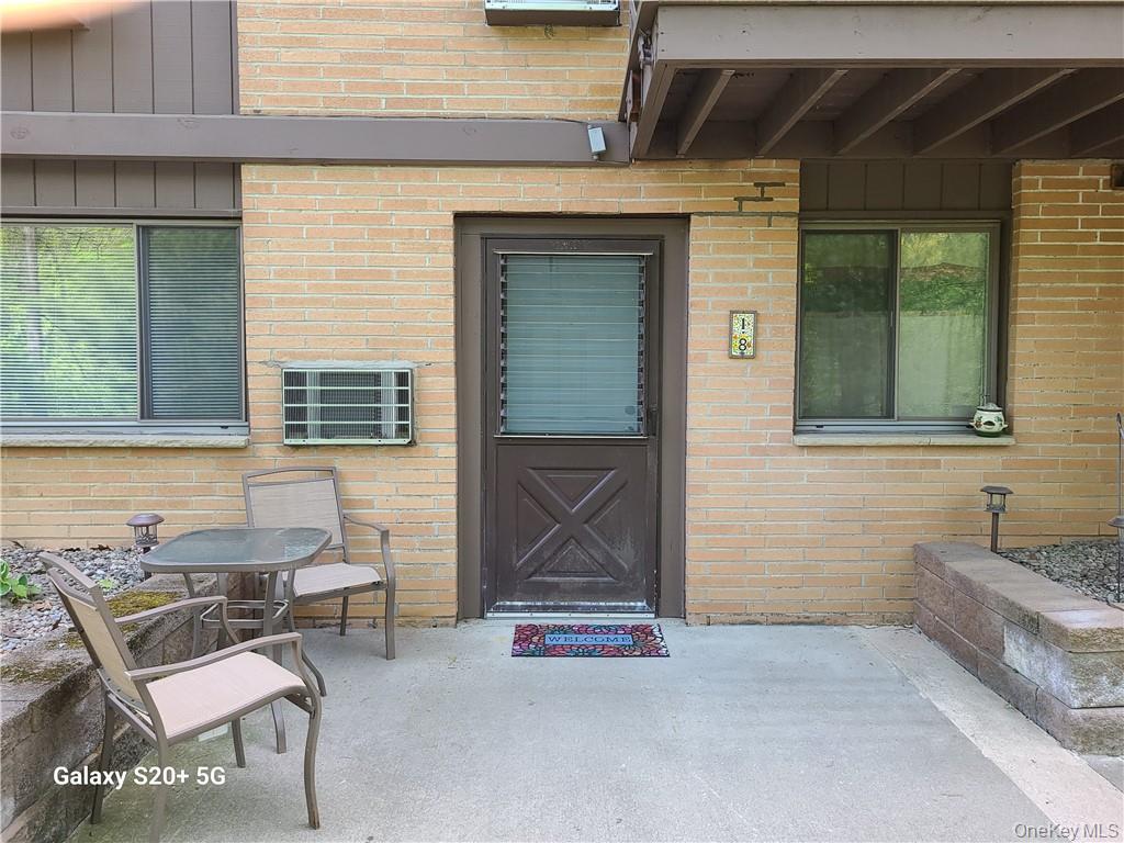 10 Oakwood Terrace # 18, New Windsor, NY 12553