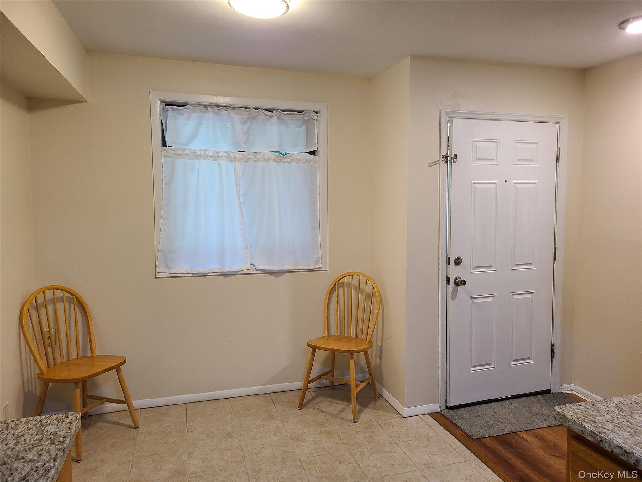 10 Oakwood Terrace # 18, New Windsor, NY 12553