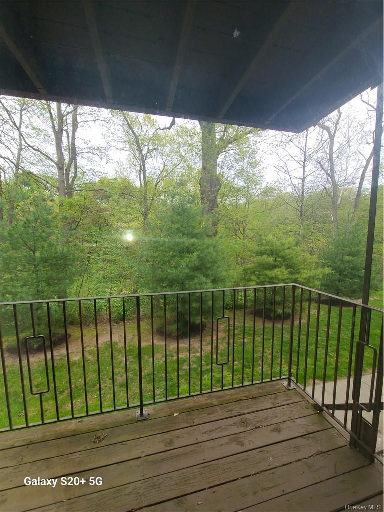 10 Oakwood Terrace # 18, New Windsor, NY 12553