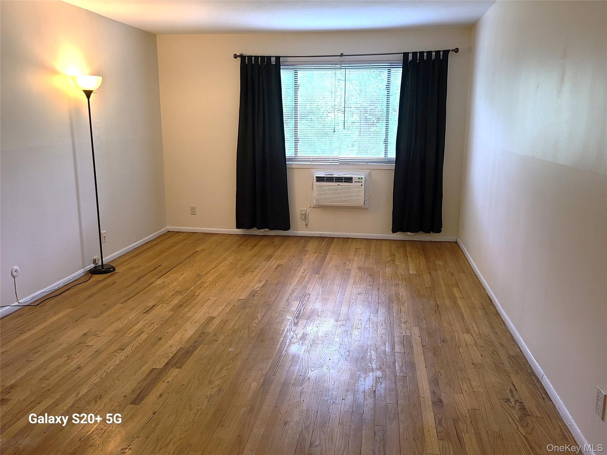 10 Oakwood Terrace # 18, New Windsor, NY 12553