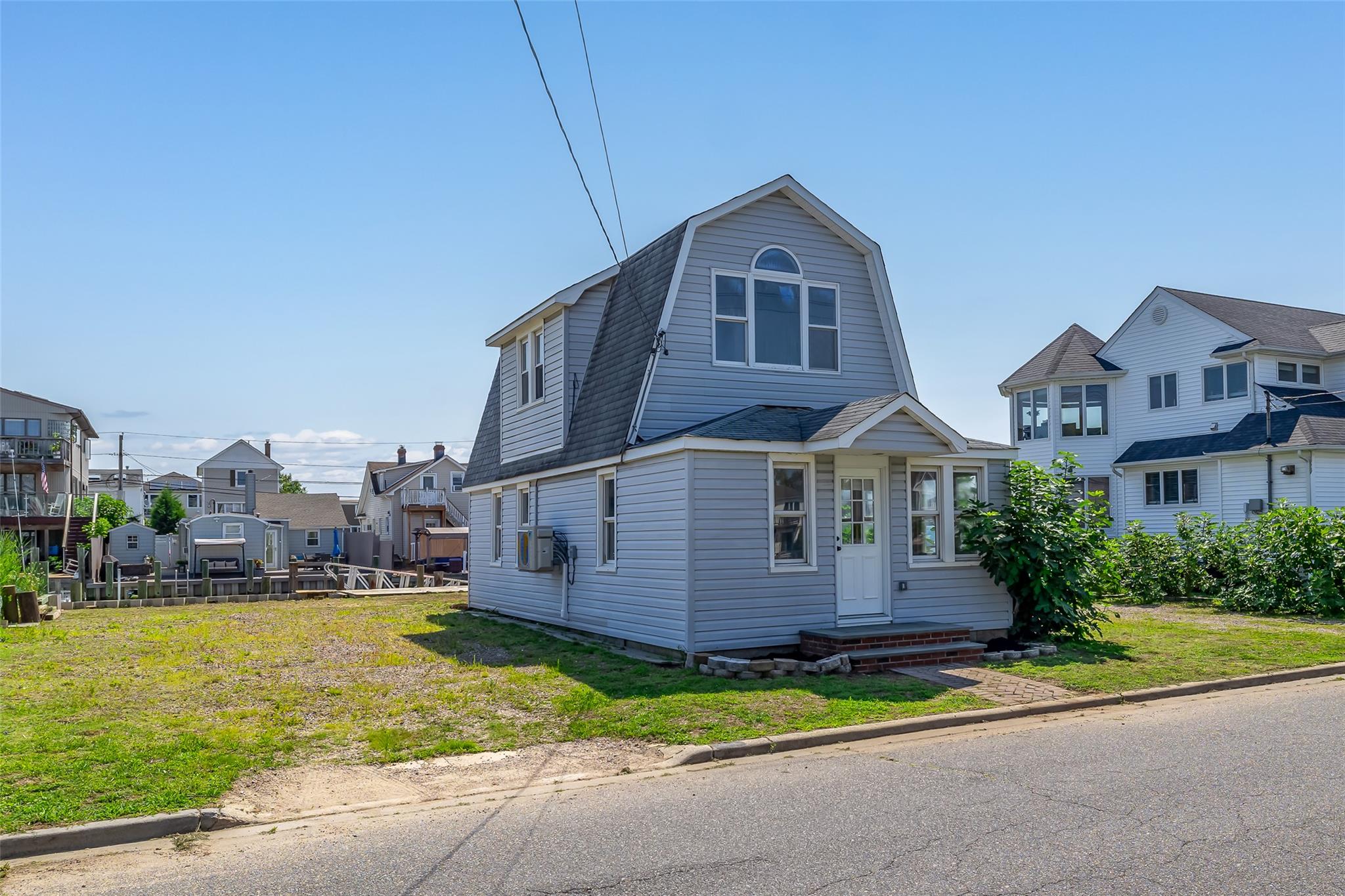 2601 Ocean Avenue, Seaford, NY 11783