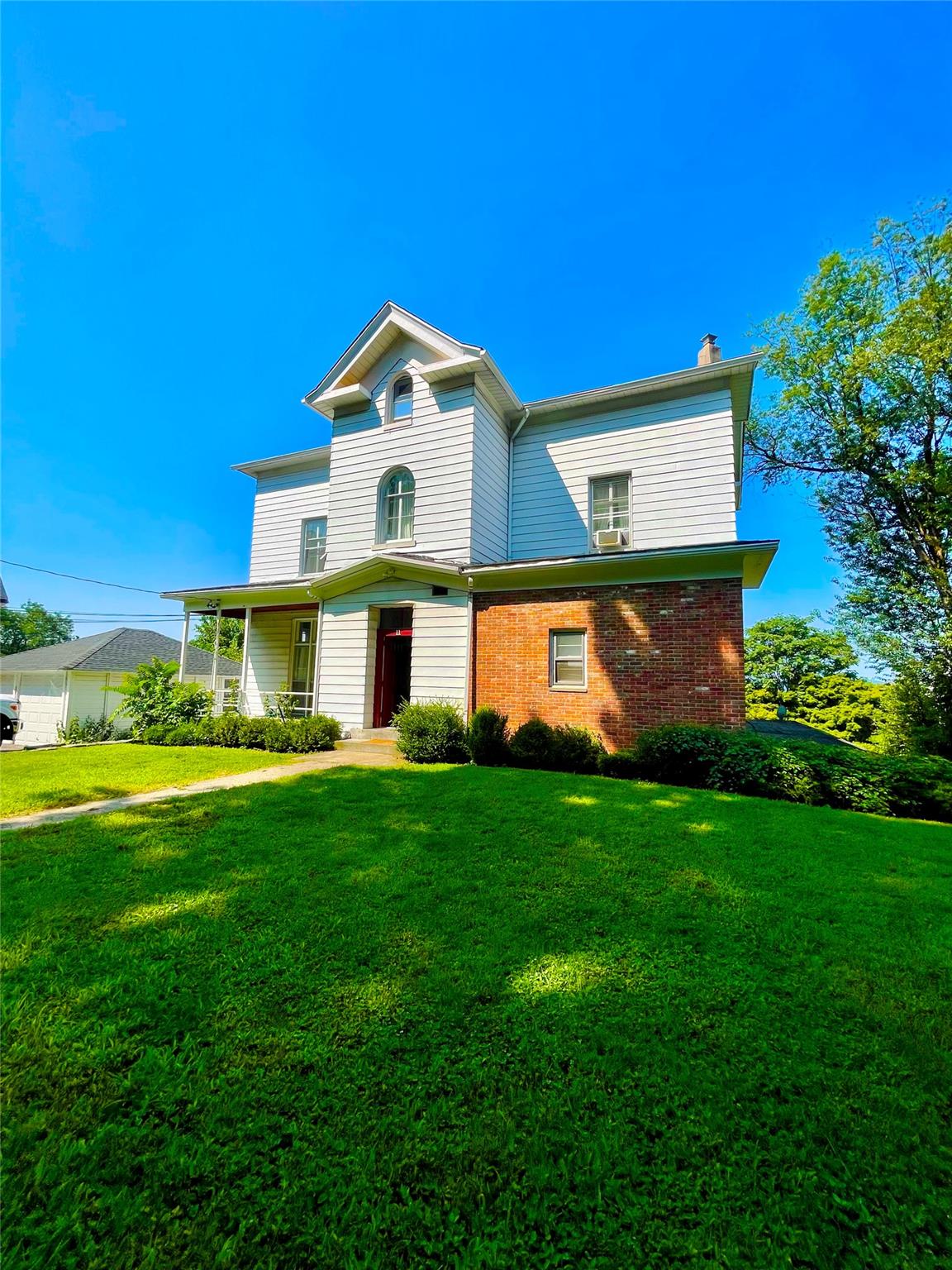 11 Woodland Avenue, Tarrytown, NY 10591