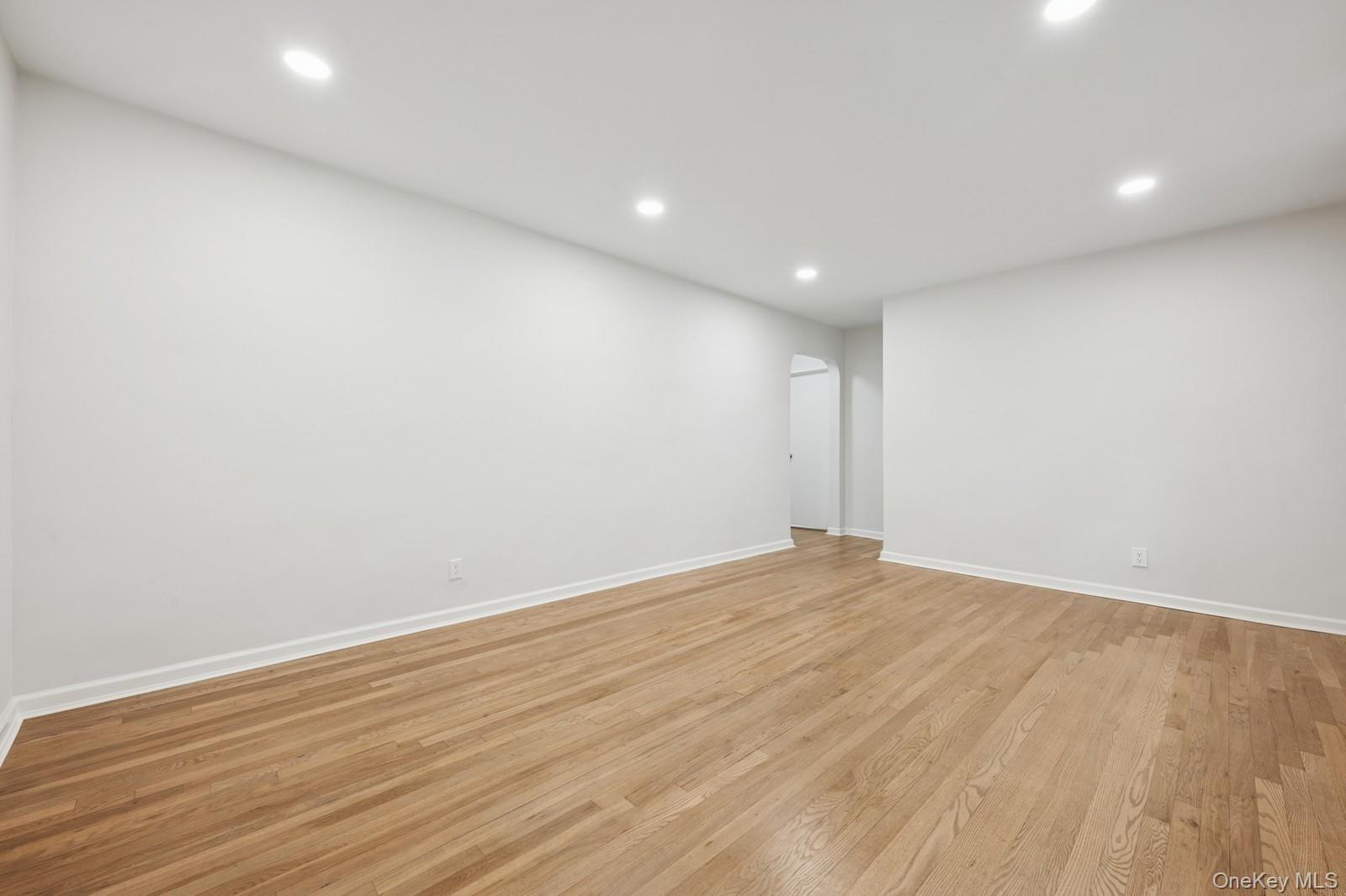 73-24 Springfield Boulevard # #039A1, Oakland Gardens, NY 11364