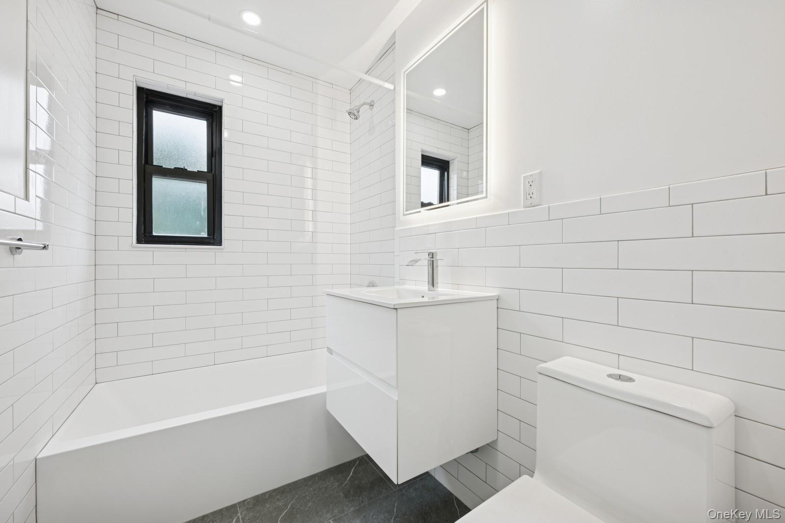 73-24 Springfield Boulevard # #039A1, Oakland Gardens, NY 11364