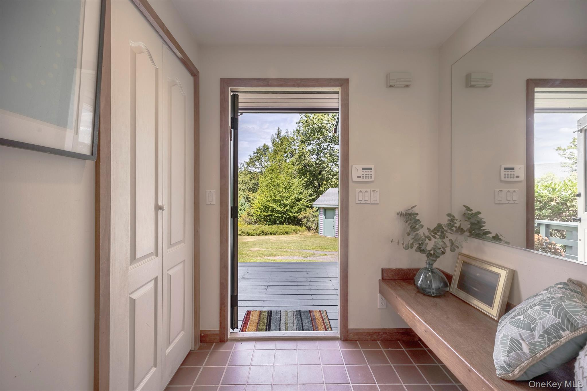 128 Newcut Road, Woodstock, NY 12498