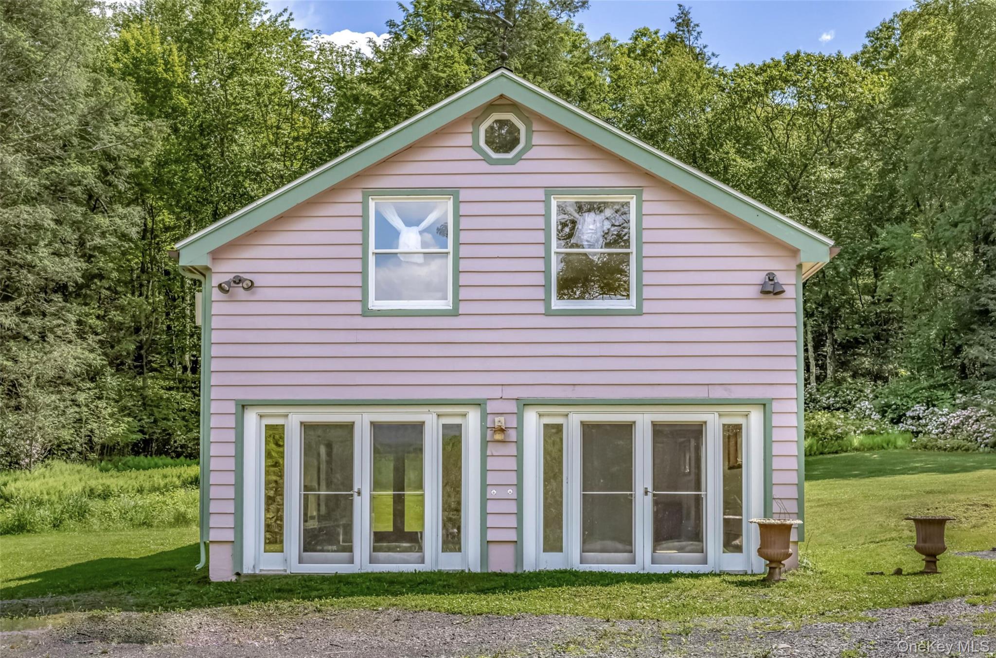 128 Newcut Road, Woodstock, NY 12498