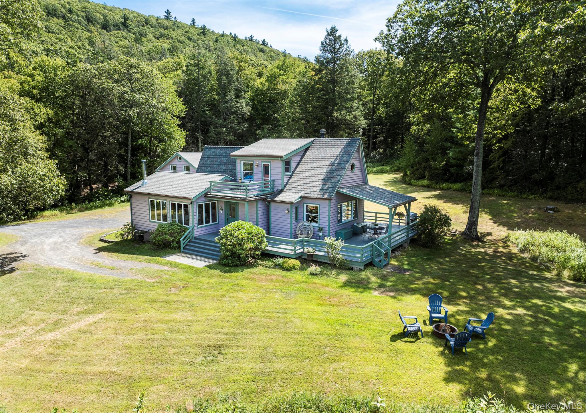128 Newcut Road, Woodstock, NY 12498