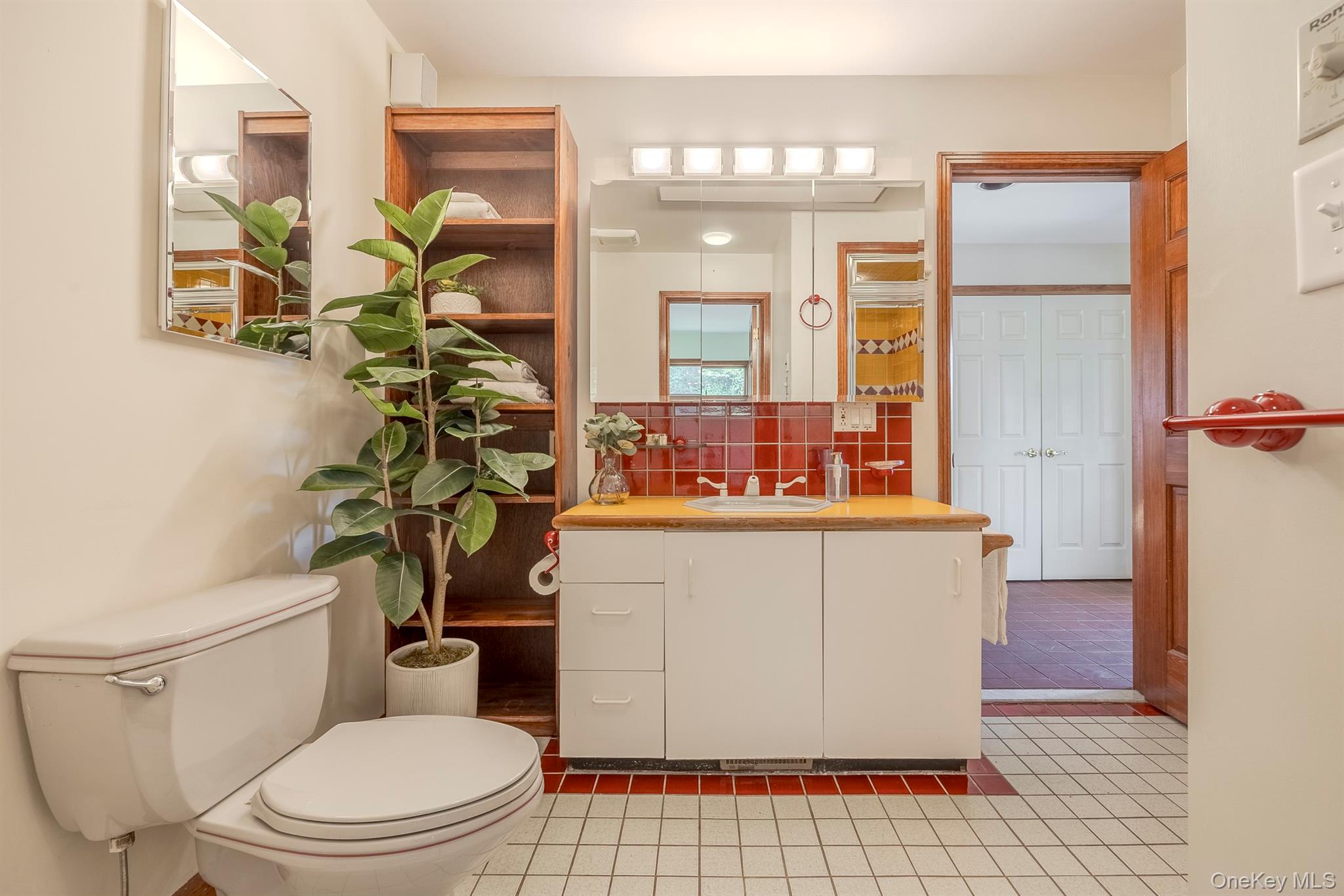 128 Newcut Road, Woodstock, NY 12498