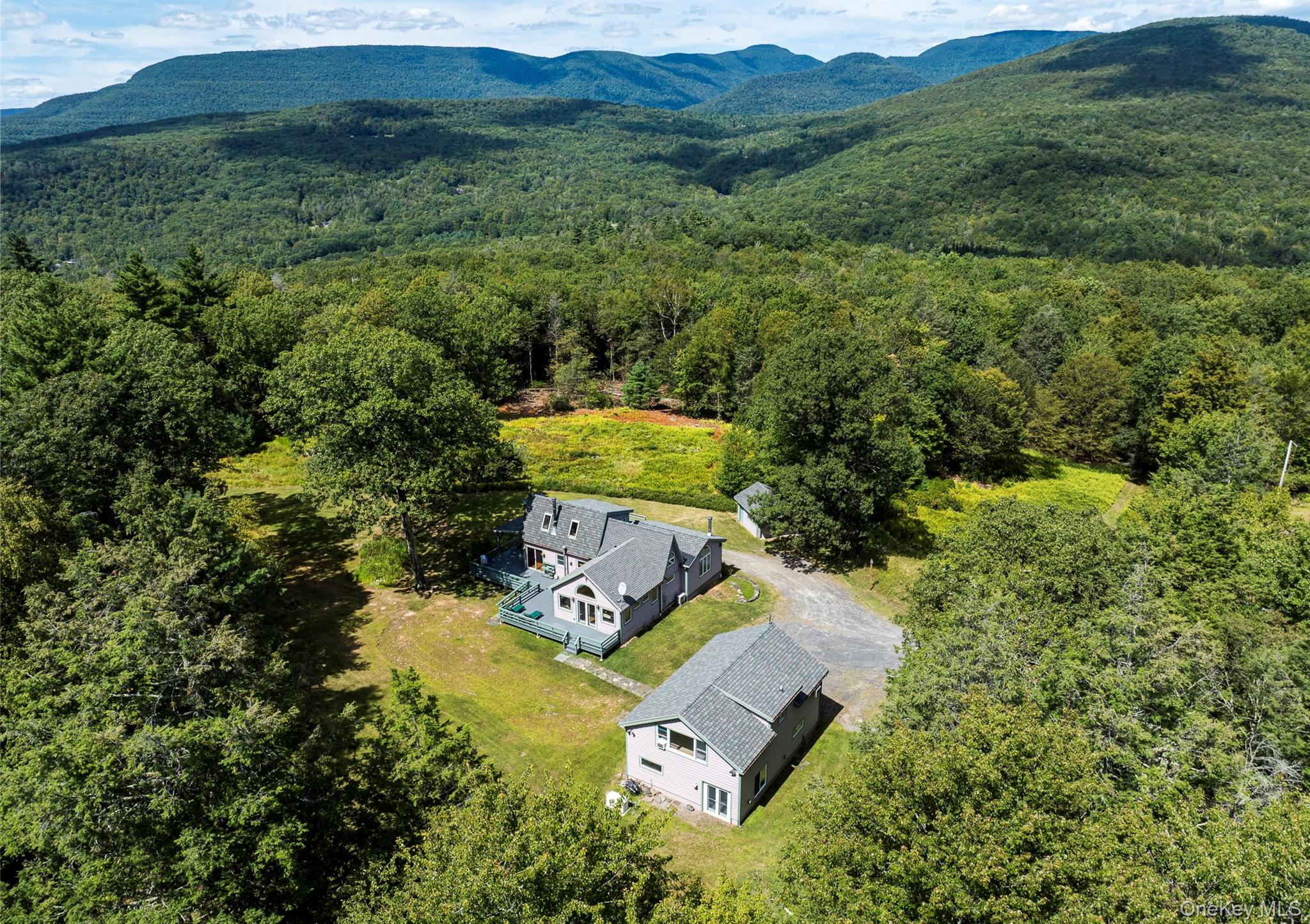 128 Newcut Road, Woodstock, NY 12498