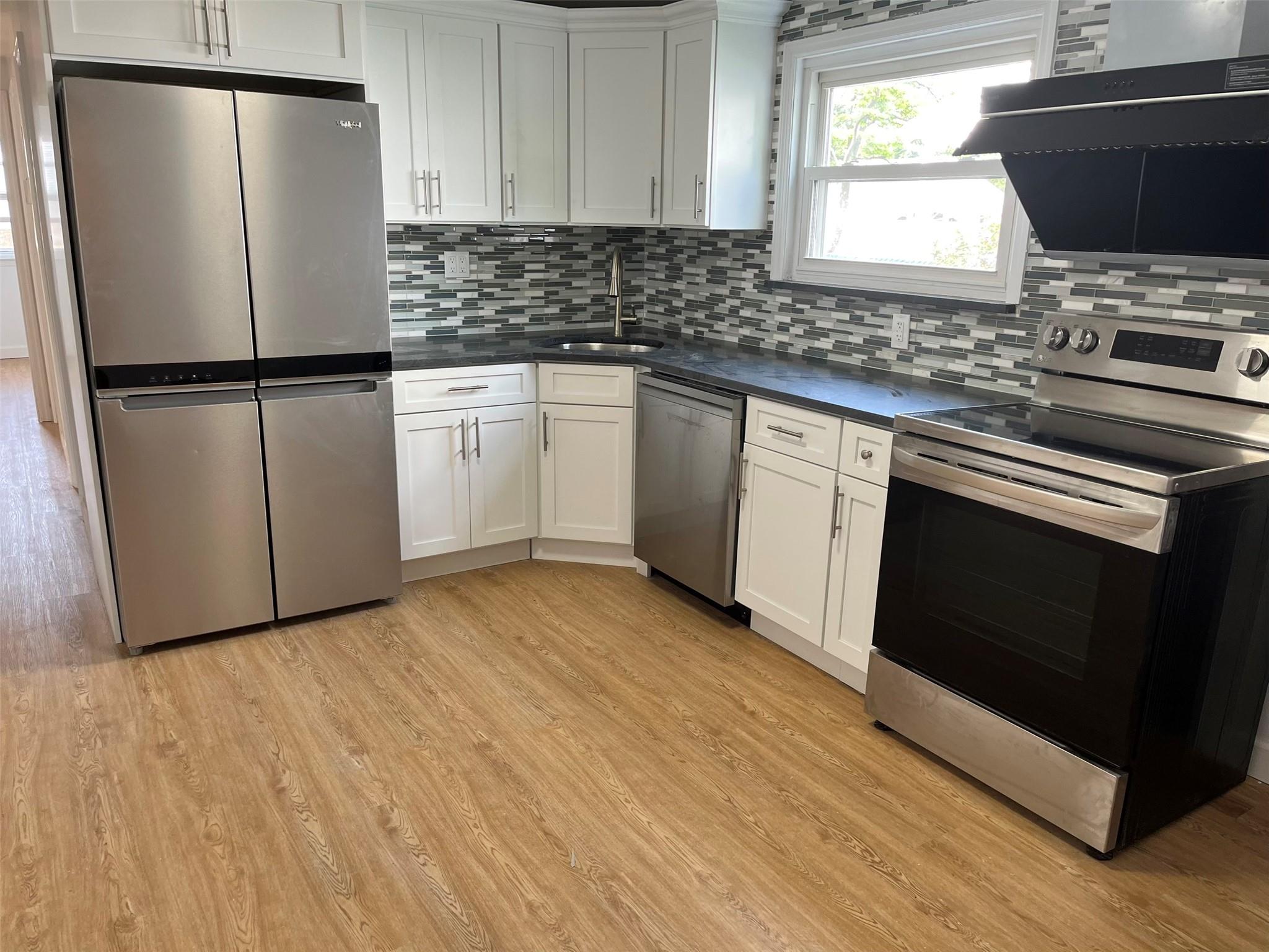 117 Evergreen Avenue, Bethpage, NY 11714