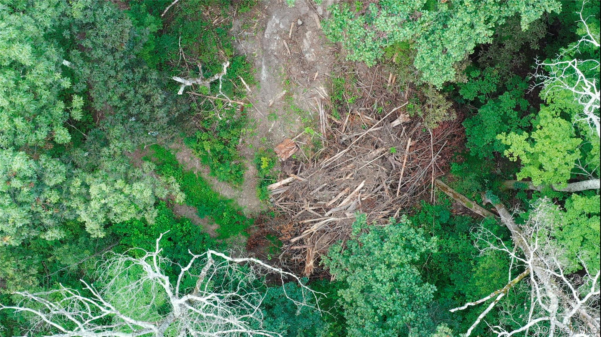 Creek Road, Pleasant Valley, NY 12569