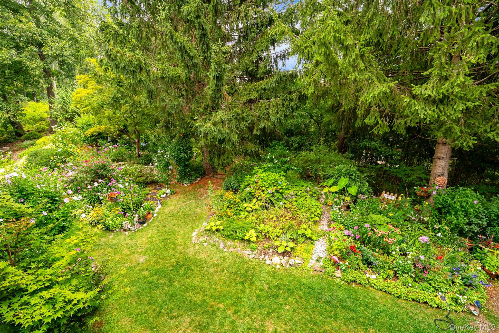 12 Brooke Hollow Court, Ossining, NY 10562