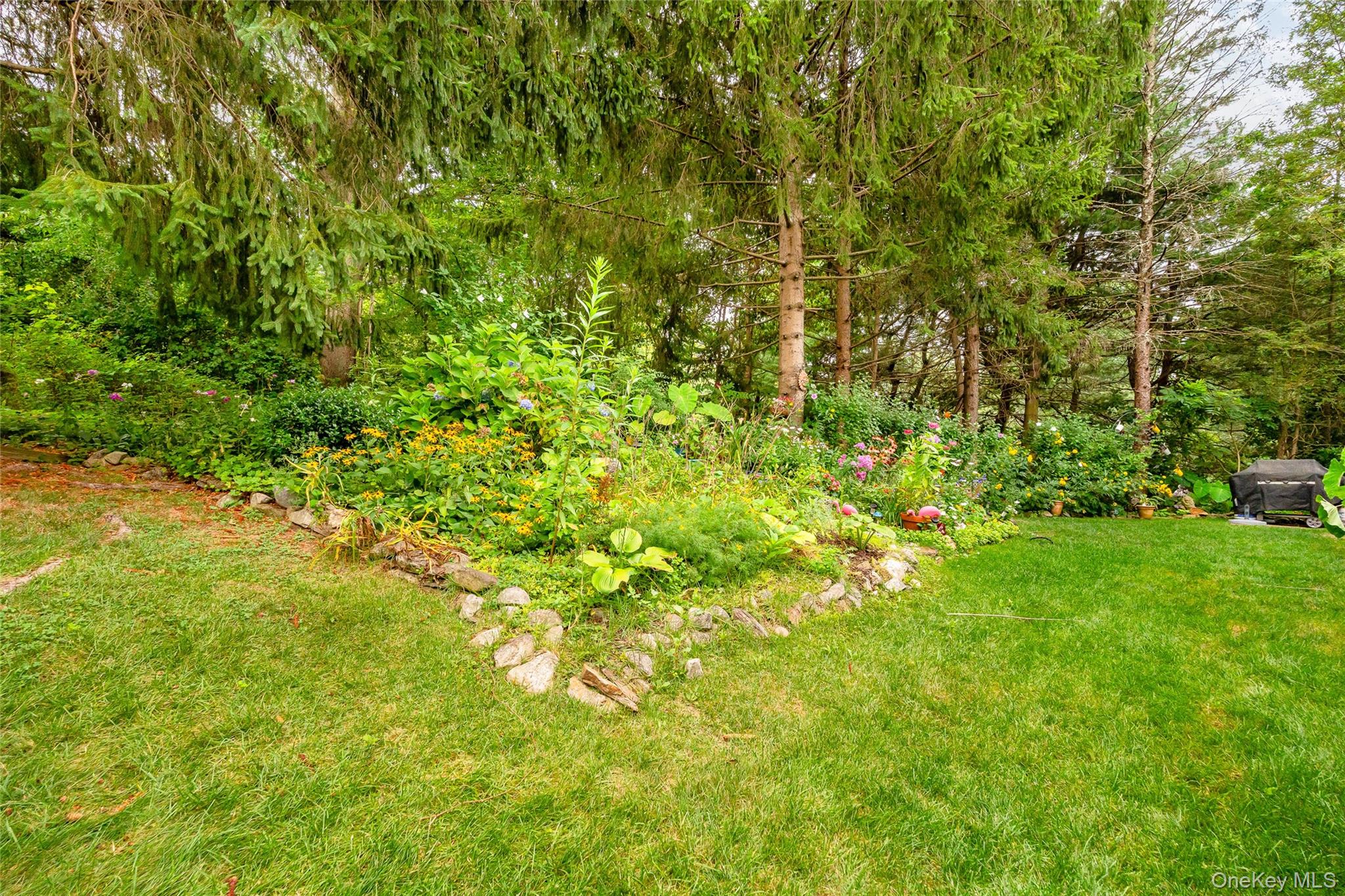 12 Brooke Hollow Court, Ossining, NY 10562