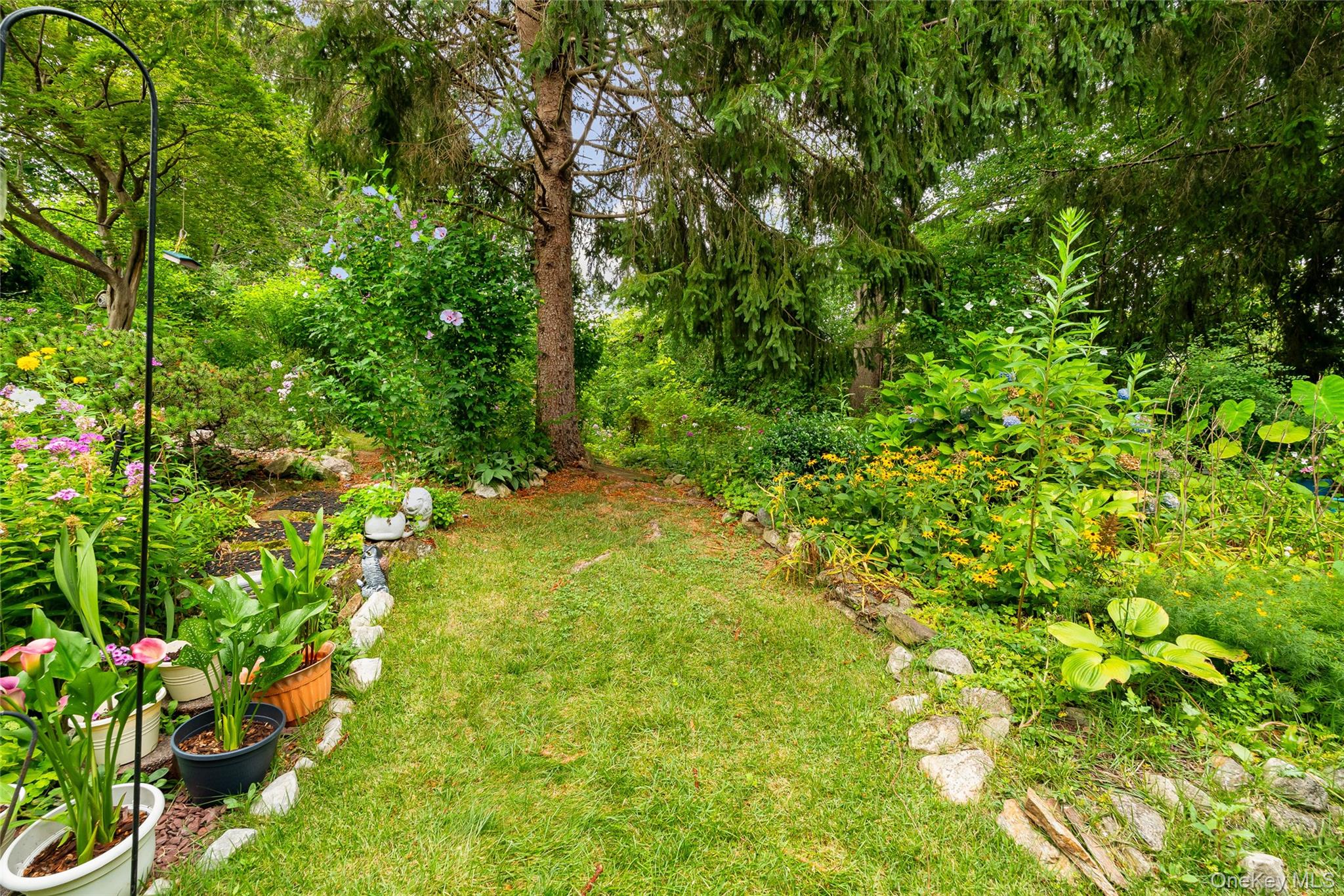 12 Brooke Hollow Court, Ossining, NY 10562