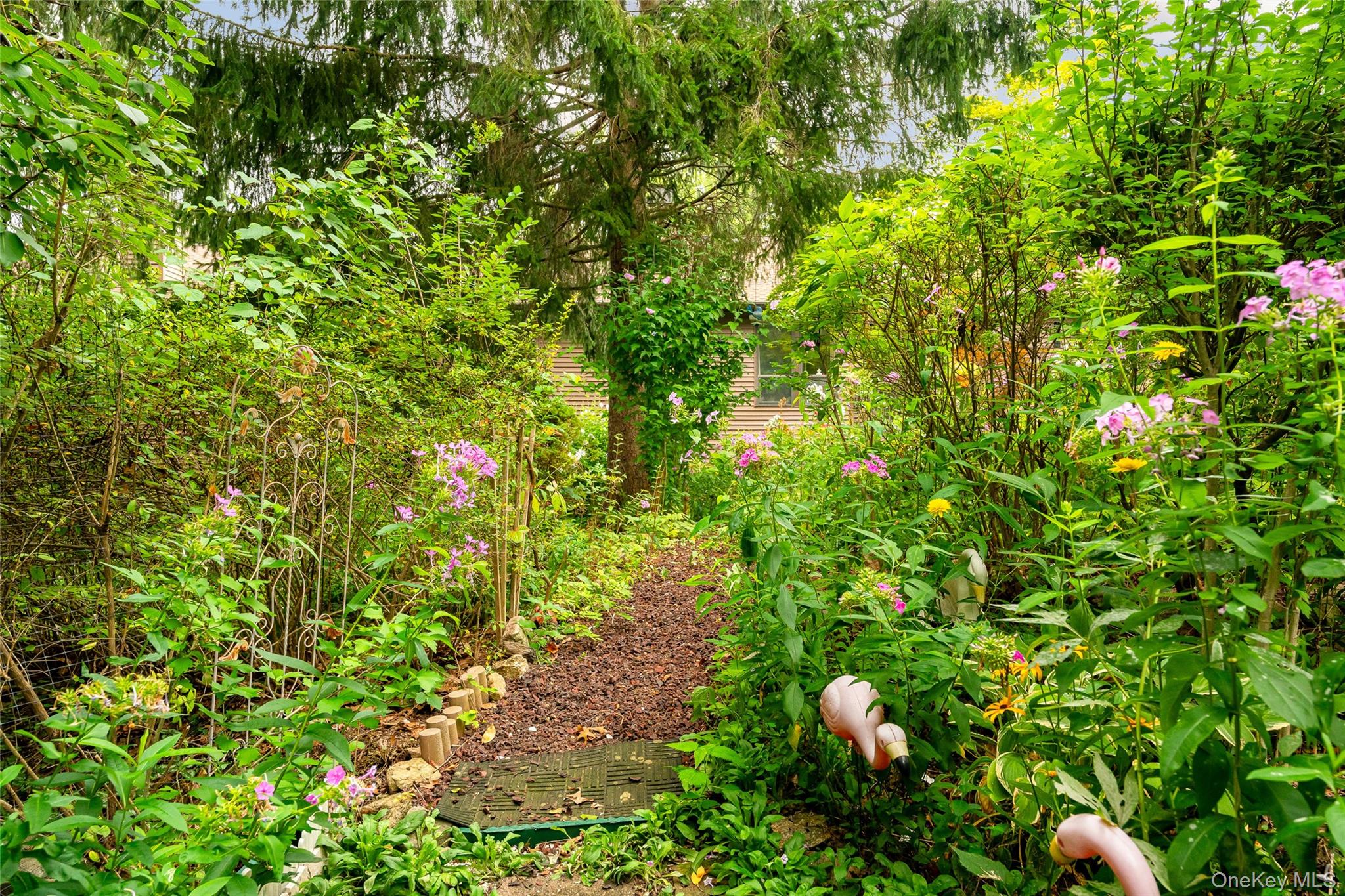 12 Brooke Hollow Court, Ossining, NY 10562