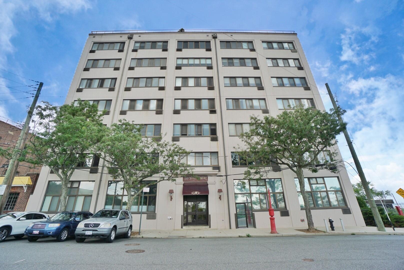 10 Bay Street Landing # 5G, Staten Island, NY 10301