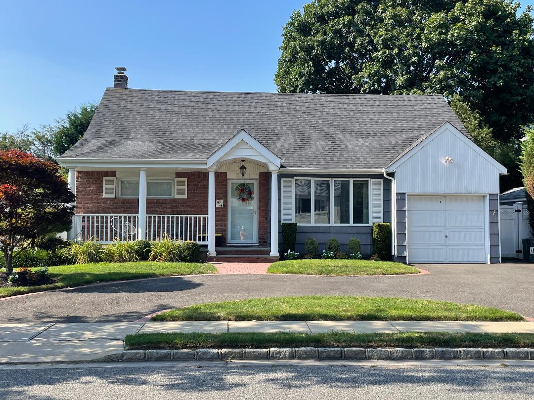 217 Camp Avenue, Merrick, NY 11566