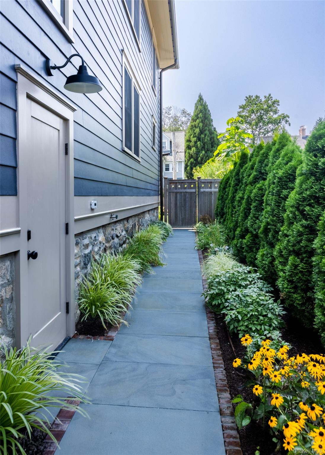 23 Seneca Street, Dobbs Ferry, NY 10522