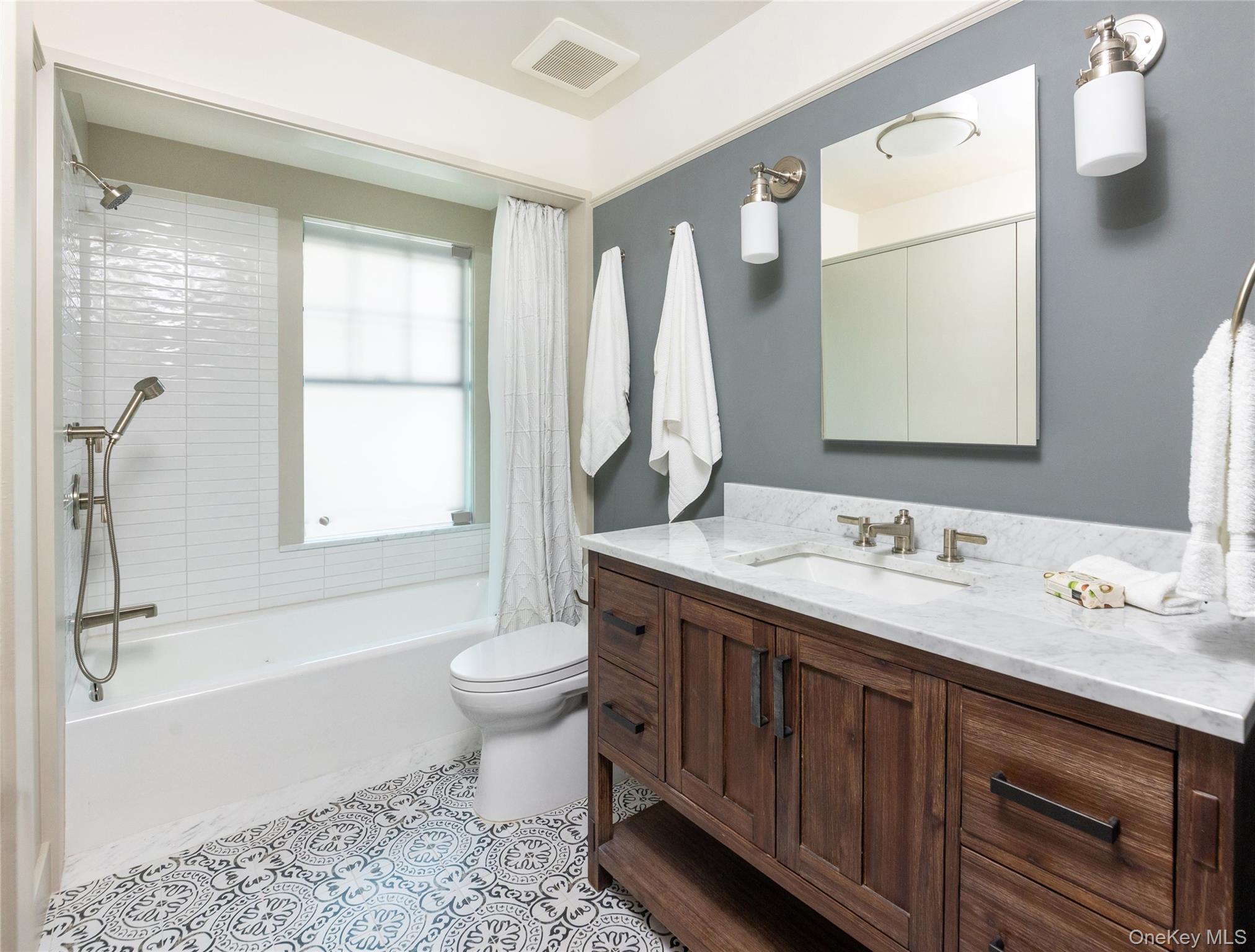 23 Seneca Street, Dobbs Ferry, NY 10522