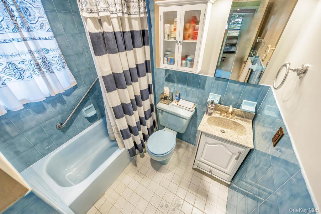 265 Starke Avenue, East Meadow, NY 11554