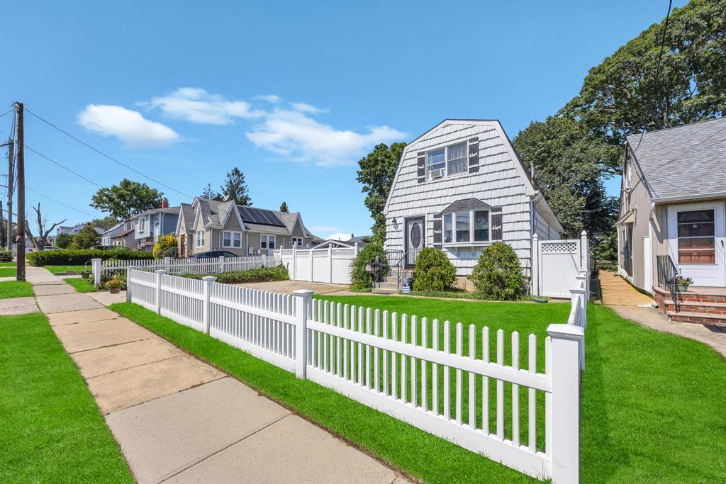 265 Starke Avenue, East Meadow, NY 11554