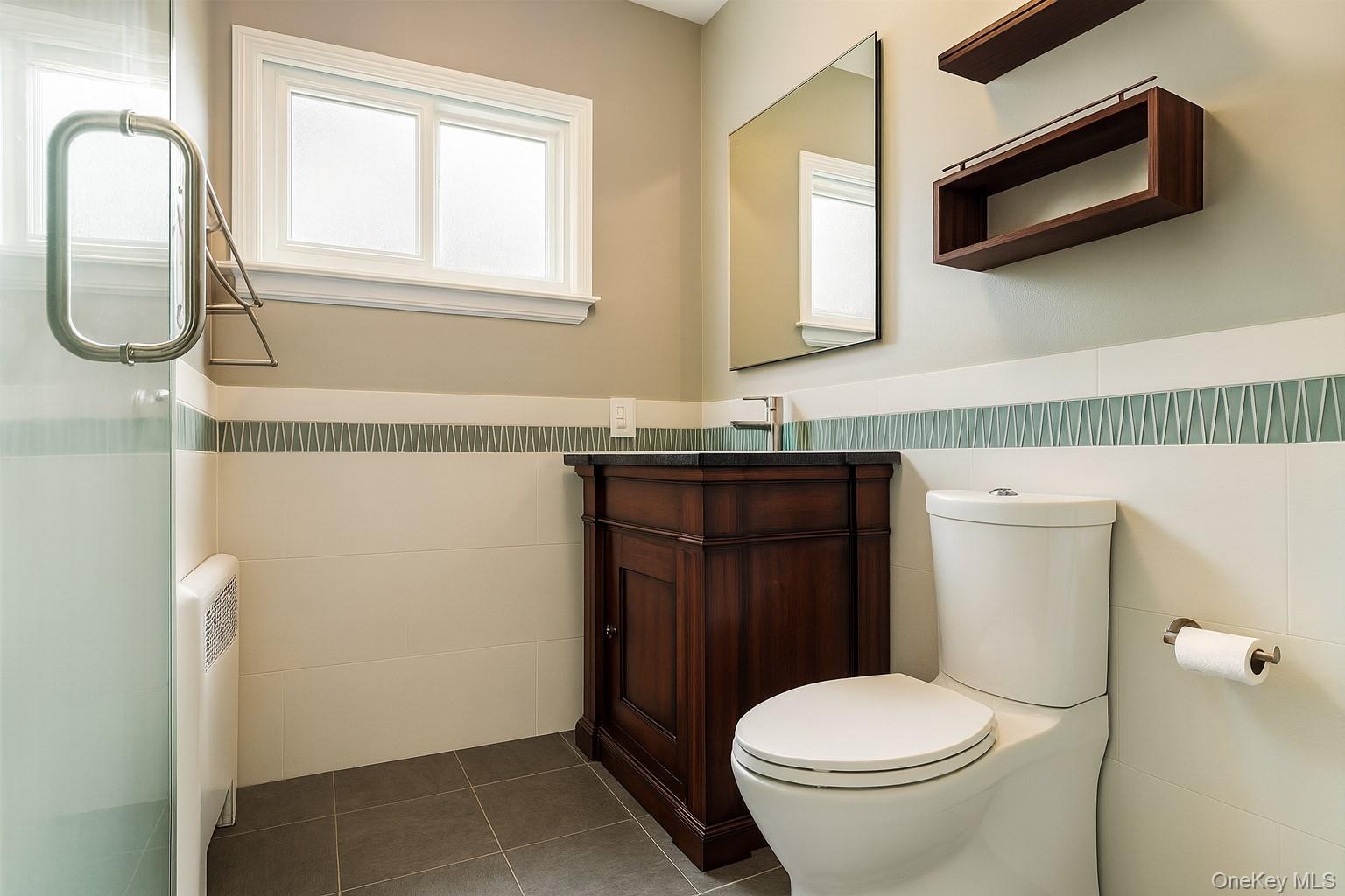 642 Salisbury Park Drive, Westbury, NY 11590