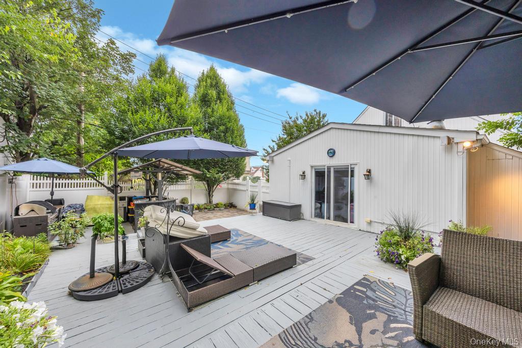 32 Albert Street, Hicksville, NY 11801