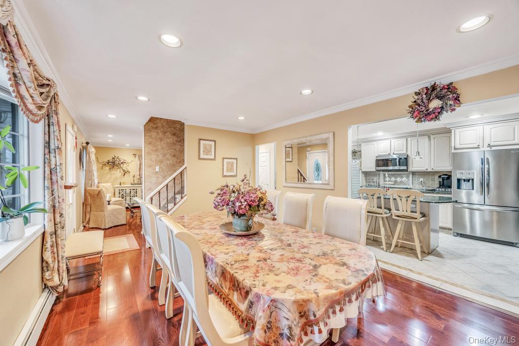 32 Albert Street, Hicksville, NY 11801