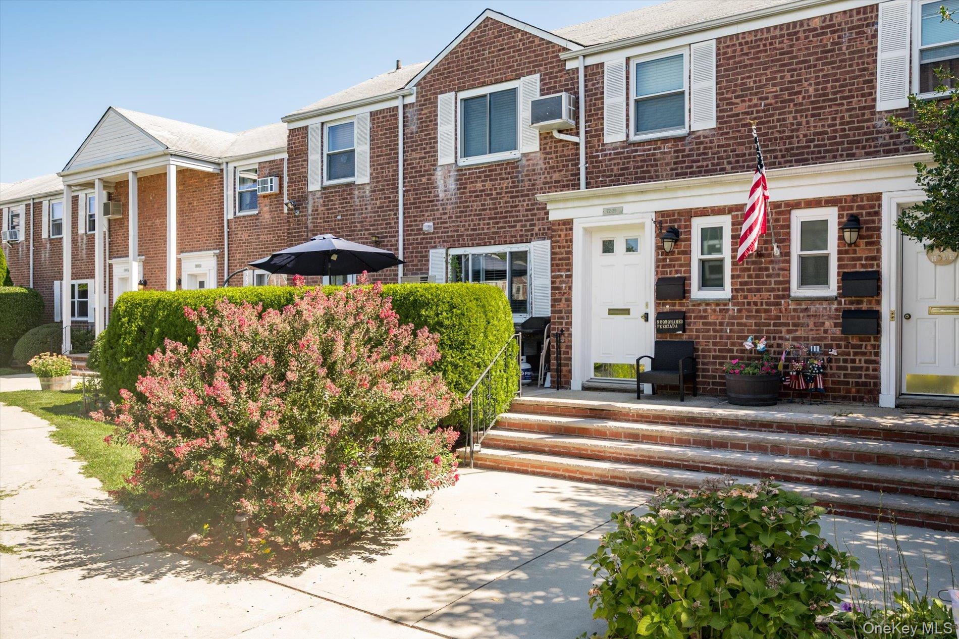 72-29 Little Neck Parkway # 2, Glen Oaks, NY 11004