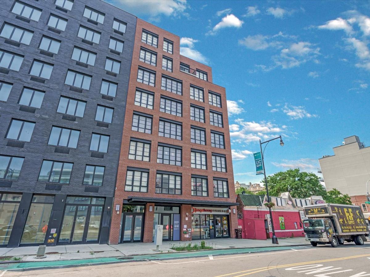 2110 44th Drive # 2B, Long Island City, NY 11101