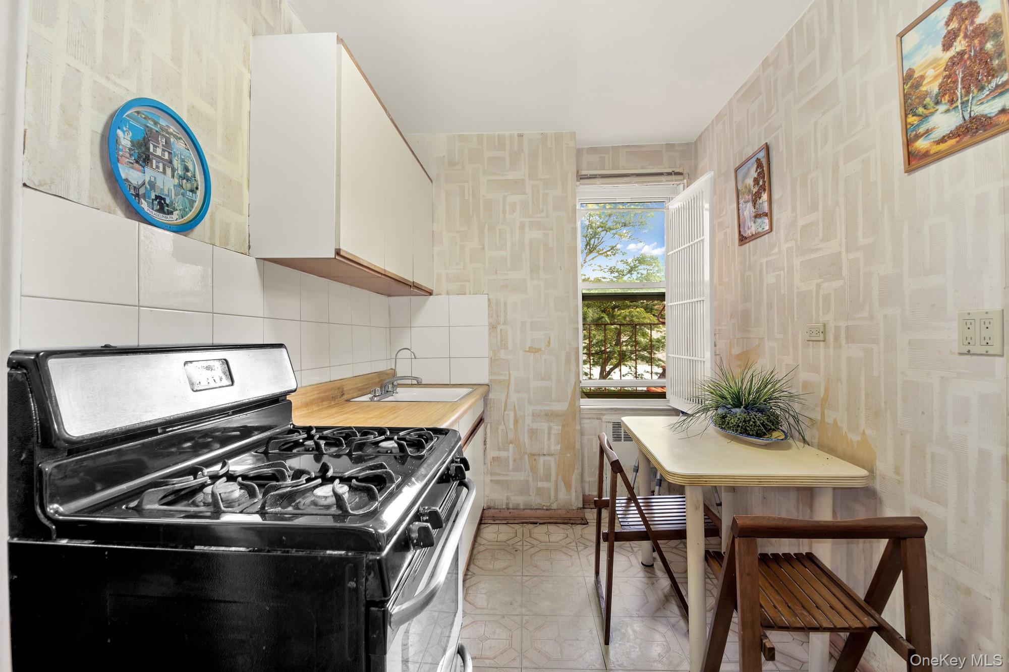 3326 82nd Street # 4C, Jackson Heights, NY 11372