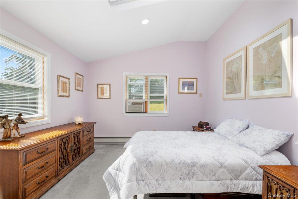 5 Spruce Street, Lake Peekskill, NY 10537